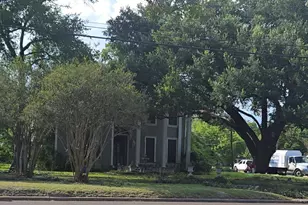 815 E Washington Ave, Navasota, TX 77868 - Photo 1