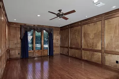 319 S Rivershire Drive, Conroe, TX 77304 - Photo 15