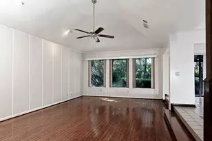 319 S Rivershire Dr, Conroe, TX 77304 - Photo 13