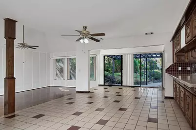 319 S Rivershire Drive, Conroe, TX 77304 - Photo 5