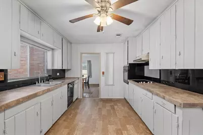 903 N La Salle Street, Navasota, TX 77868 - Photo 17