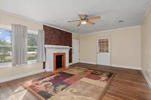903 N Lasalle St, Navasota, TX 77868 - Photo 9