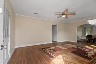 903 N Lasalle St, Navasota, TX 77868 - Photo 7