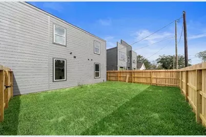 9315 Ashville Drive #A B, Houston, TX 77051 - Photo 33