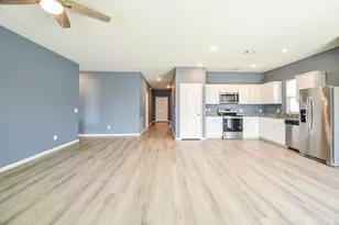 5015 Highland Spgs Dr, Richmond, TX 77469 - Photo 5