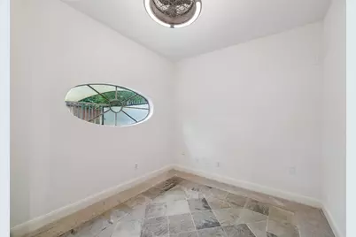 112 Detering Street, Houston, TX 77007 - Photo 17