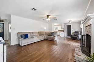 3501 Tanglewood Dr, Bryan, TX 77802 - Photo 5