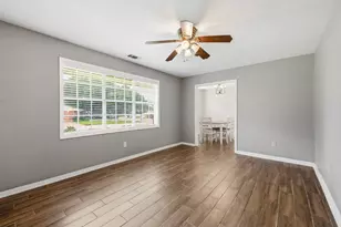 3501 Tanglewood Dr, Bryan, TX 77802 - Photo 9