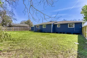 4843 Bricker St, Houston, TX 77033 - Photo 27