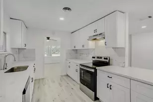 4843 Bricker St, Houston, TX 77033 - Photo 11