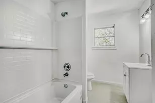 4843 Bricker St, Houston, TX 77033 - Photo 23