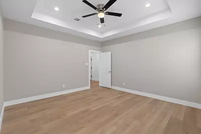 1301 Hawthorne Street, Baytown, TX 77520 - Photo 11