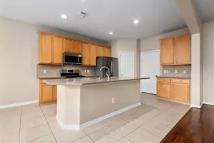 19 E Twinvale Loop, Conroe, TX 77384 - Photo 9