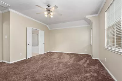 19 E Twinvale Loop, Conroe, TX 77384 - Photo 15