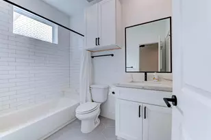 10910 Fire Creek Dr, Houston, TX 77043 - Photo 9