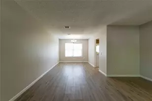 3822 Green Fields Dr, Sugar Land, TX 77479 - Photo 5