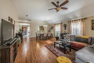 822 W Country Meadows Ln, Pearland, TX 77584 - Photo 7