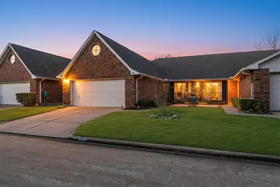 822 W Country Meadows Lane, Pearland, TX 77584 - Photo 1