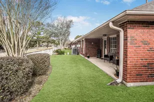 822 W Country Meadows Ln, Pearland, TX 77584 - Photo 37