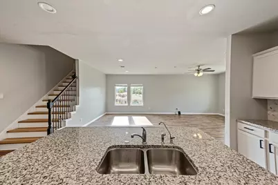 6042 Dulcina Court, Conroe, TX 77304 - Photo 15