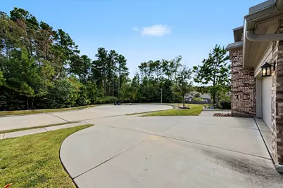 6042 Dulcina Court, Conroe, TX 77304 - Photo 3