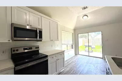 6422 Diamond Rock Drive, Katy, TX 77449 - Photo 21