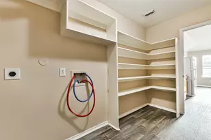 2746 Trinity Glen Ln, Houston, TX 77047 - Photo 15