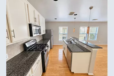 1271 W 17th Street, Houston, TX 77008 - Photo 5