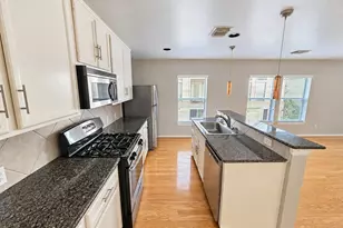 1271 W 17th St, Houston, TX 77008 - Photo 5