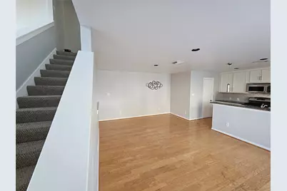 1271 W 17th Street, Houston, TX 77008 - Photo 11