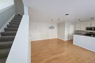 1271 W 17th St, Houston, TX 77008 - Photo 11