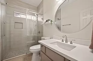 5831 Val Verde St, Houston, TX 77057 - Photo 11