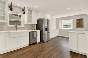 9710 Bob White Dr, Houston, TX 77096 - Photo 9