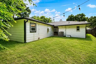 9710 Bob White Drive, Houston, TX 77096 - Photo 31