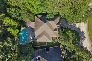 78 E Hobbit Glen Dr, Conroe, TX 77384 - Photo 15