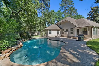 78 E Hobbit Glen Drive, Conroe, TX 77384 - Photo 13
