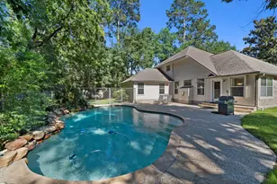 78 E Hobbit Glen Dr, Conroe, TX 77384 - Photo 13
