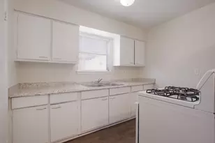 4430 Grapevine St, Houston, TX 77045 - Photo 5