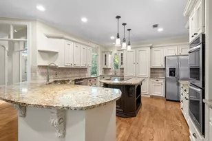 7 Wellesley Dr, Conroe, TX 77304 - Photo 5