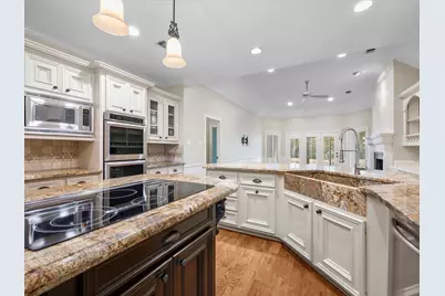 7 Wellesley Drive, Conroe, TX 77304 - Photo 7