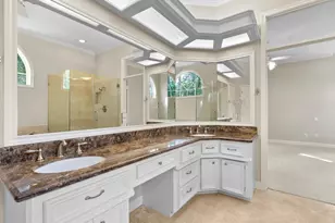 7 Wellesley Dr, Conroe, TX 77304 - Photo 13