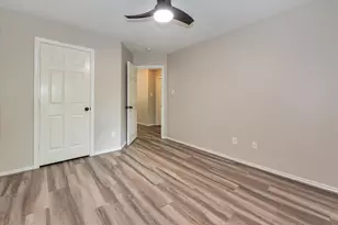 42 Musgrove Pl, The Woodlands, TX 77382 - Photo 33