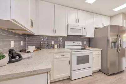 42 Musgrove Place, The Woodlands, TX 77382 - Photo 7