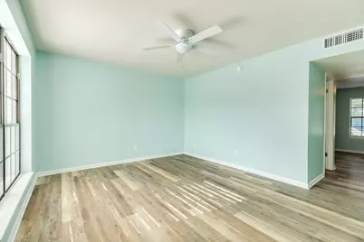 711 7th Street #5, Galveston, TX 77550 - Photo 3
