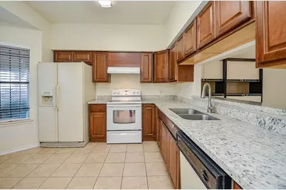 12300 Brookglade Circle #139, Houston, TX 77099 - Photo 9