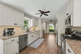 16105 Wall St, Jersey Village, TX 77040 - Photo 5