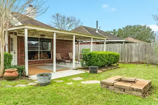 3210 Deer Trail Dr, Alvin, TX 77511 - Photo 25