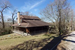 17 Lake Dr, Huntsville, TX 77320 - Photo 1