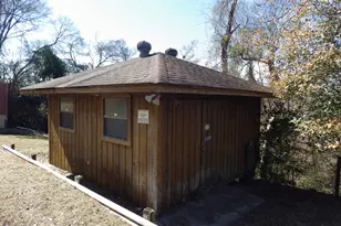 17 Lake Dr, Huntsville, TX 77320 - Photo 15