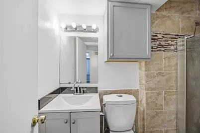 8456 Leawood Boulevard, Houston, TX 77072 - Photo 9